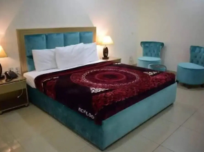 Short Times Couple Guest House
