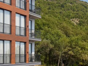 Bayview Hills Luxury Residences