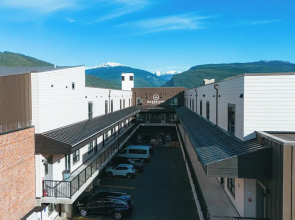 Basecamp Suites Revelstoke