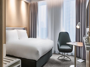 Holiday Inn Express Warsaw - The HUB by IHG