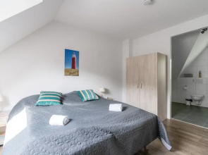 Spacious and Bright 10-person Holiday Villa