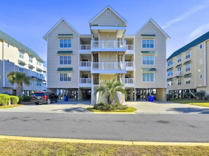 Ocean Isle Condo With Community Pool & Hot Tub!
