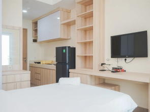 Cozy Stay And Good Deal Studio Apartment B Residence