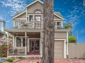 3703 La Gloria Cottage-by-the-Sea