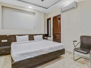 Capital O 84117 The Diamond Night Inn