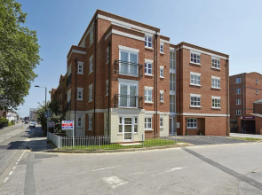 Hendry Court By Esa