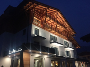 Dolomeet Boutique Hotel