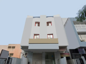 OYO 9903 Hotel Care Residency