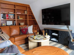 Condor by Avantstay Gorgeous Mountain Home w/ Hot Tub & Sauna