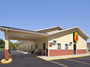 Super 8 by Wyndham Fremont NE