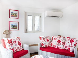 Independent cottage with sea view patio 300 meters from the beach of Pomonte-LA CASA CON PATIO A POMONTE