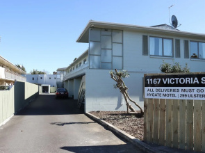 Victoria Apartments