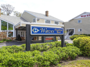 Waves Oceanfront Resort