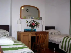 Browns Rooms