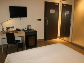 Pacific Express Hotel Central Market