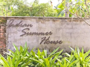 Indian Summer House