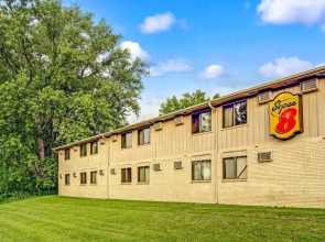 Super 8 Chaska