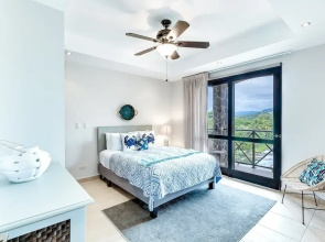 3br/2.5ba Designer Condo in Beachfront Community
