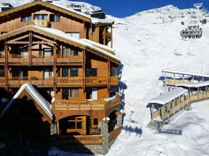 Chalet Val 2400