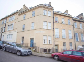 Georgian Garden Apartment - Central Bath