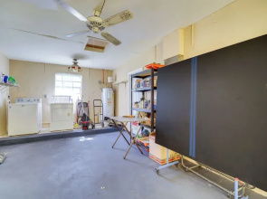 7 Mi to Satellite Beach: Melbourne Home w/ Yard