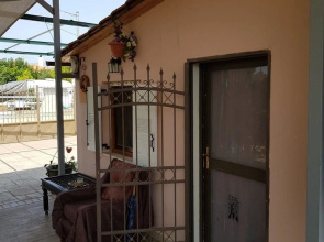 Studio in Isthmia, Corinthia, With Enclosed Garden - 3 km From the Bea