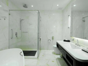 Pacific Regency Hotel Suites
