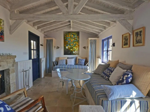 Apokryfo Traditional Guesthouse