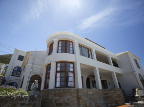 Chartfield Guesthouse