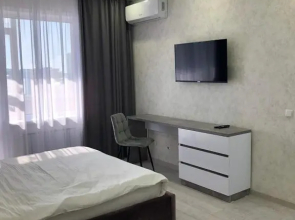 Novaja sovremennaja kvartira v tsentre goroda