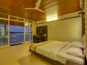 Grand Ayur Island