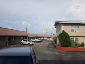 Cactus Inn and Suites