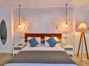 Arnna Hotel