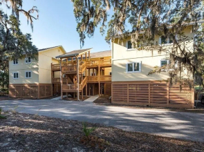 Daisy- 338 Palmetto Walk