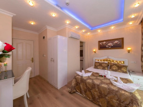 Charm Hotel