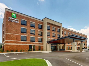 Holiday Inn Express Wilmington Porters Neck by IHG