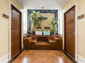 Royal Ivory Sukhumvit Nana