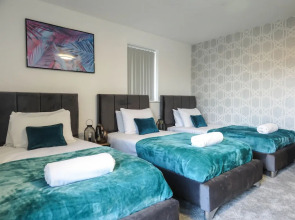 Tudors eSuites City Centre Apartment