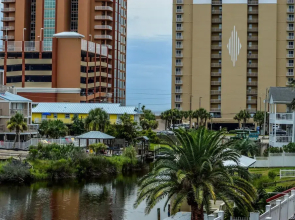 214 Shoreland