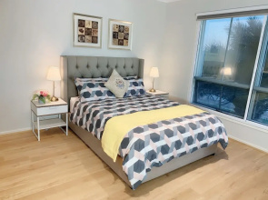 Designer Decor Home 8Bed WilliamsLanding