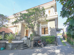 Alam Puri Art Museum and Villas