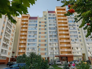 Apartments on Voroshilov street 19