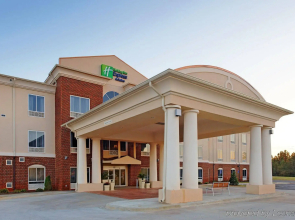 Holiday Inn Express Hotel & Suites Talladega by IHG