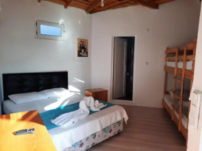 Maviay Adrasan Hotel
