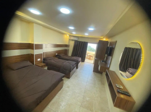 Al Deyafa Hotel