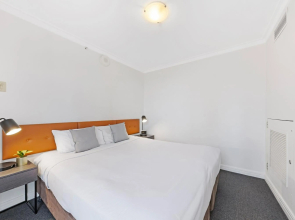 KOZYGURU Sydney CBD Lovely 2 Bedroom APT with Amazing City View NHA653