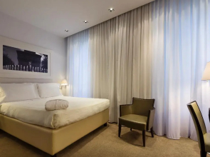 Unahotels Cusani Milano