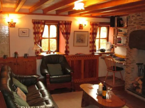 Bron-Nant Holiday Cottage