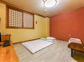 Busan Choeup Koreana