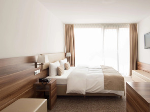 Downtown Vi Vadi Hotel